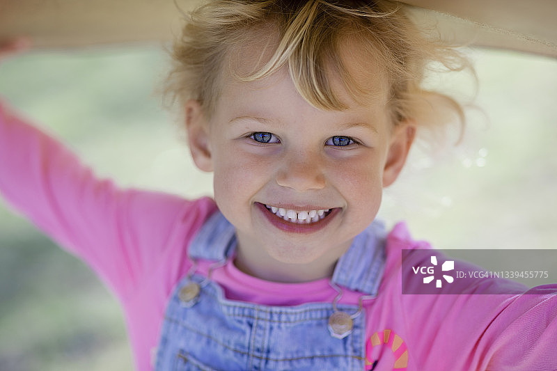 可爱又天真图片素材