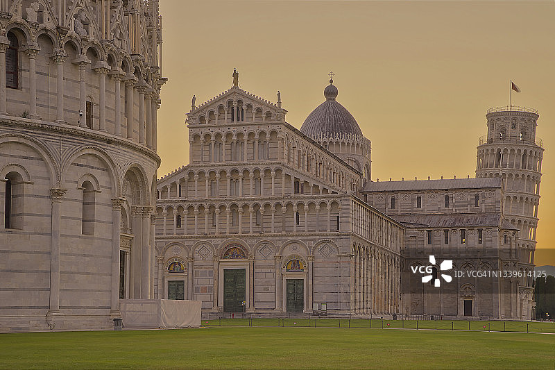 意大利托斯卡纳比萨主教座堂广场图片素材