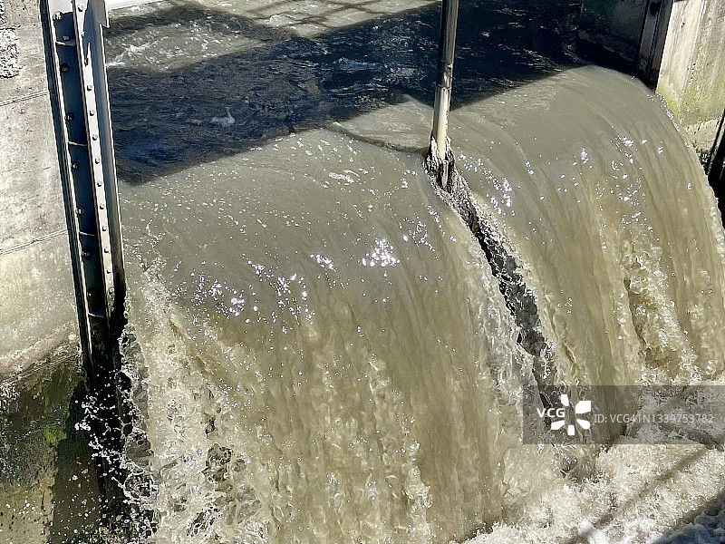 污水调节池图片素材