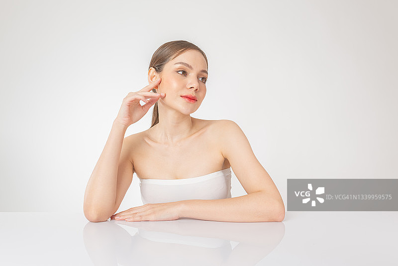 亚洲美女，护肤美容健康图片素材