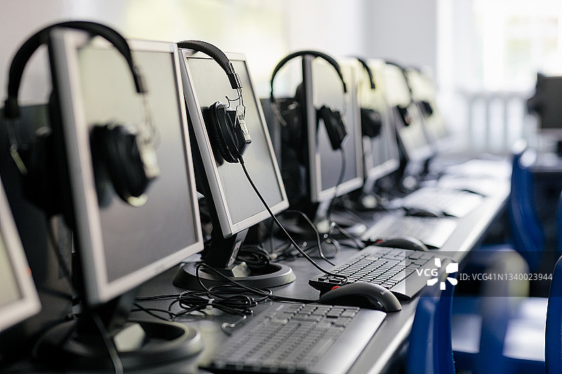 学校电脑实验室图片素材