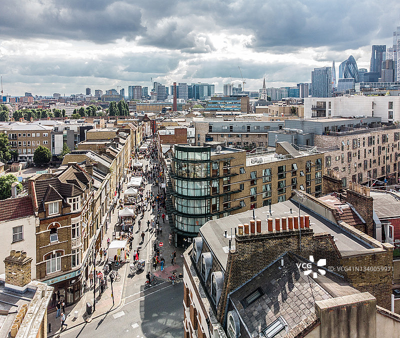 布里克巷周日市场高角度俯瞰图片素材