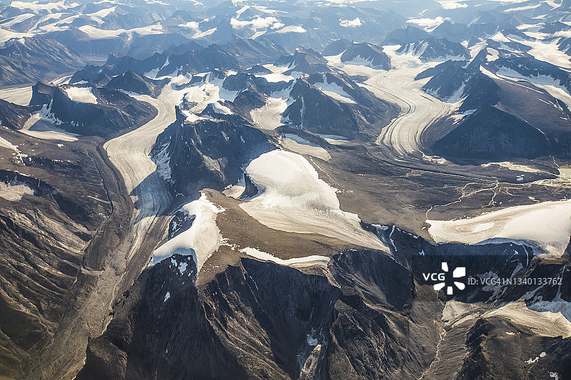 加拿大冰川和山脉的航拍图片素材
