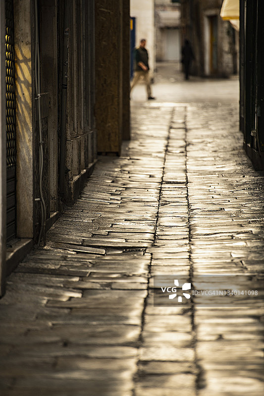 斯普利特市的鹅卵石小巷图片素材
