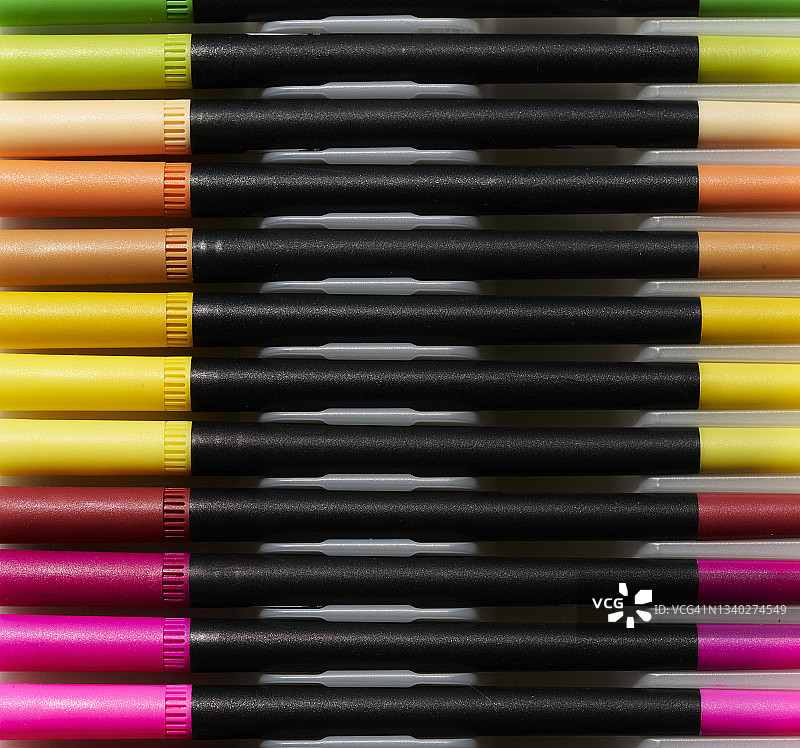 彩色毡尖笔俯视角度特写图片素材