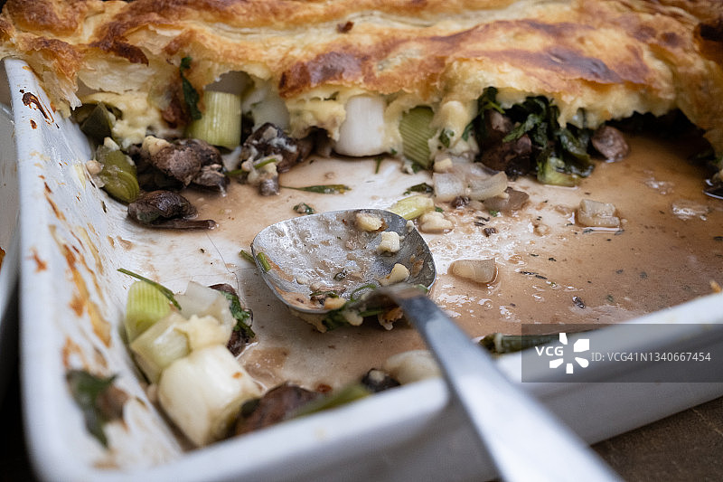 周日午餐蔬菜馅饼图片素材