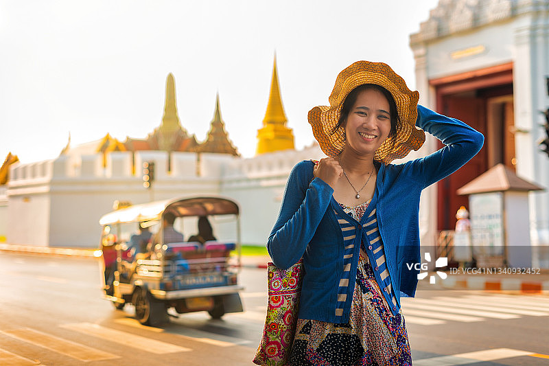地标自拍社交媒体帖子图片素材