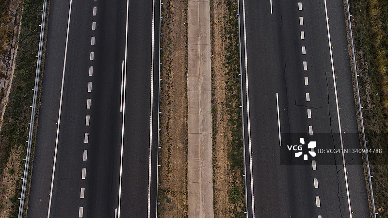 多车道高速公路航拍景观图片素材
