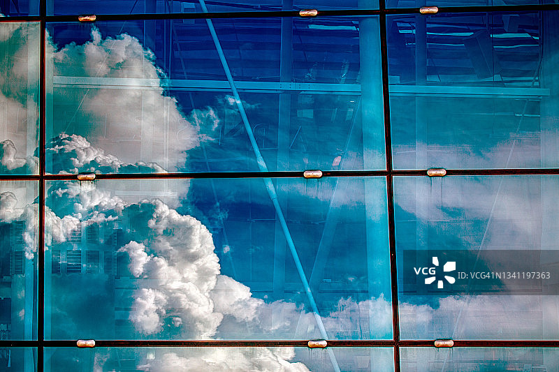 新加坡，云彩倒影图片素材