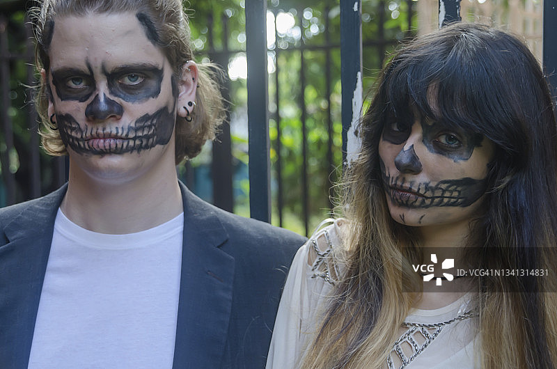 万圣节情侣肖像图片素材