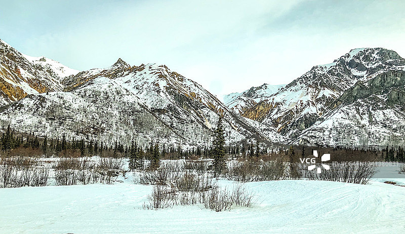 冬季阿拉斯加山脉图片素材