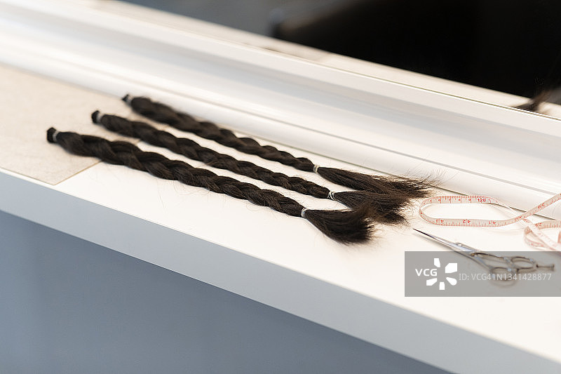 慈善捐发活动图片素材