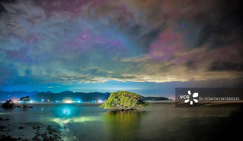 吉利群岛夜晚的壮观海滩图片素材