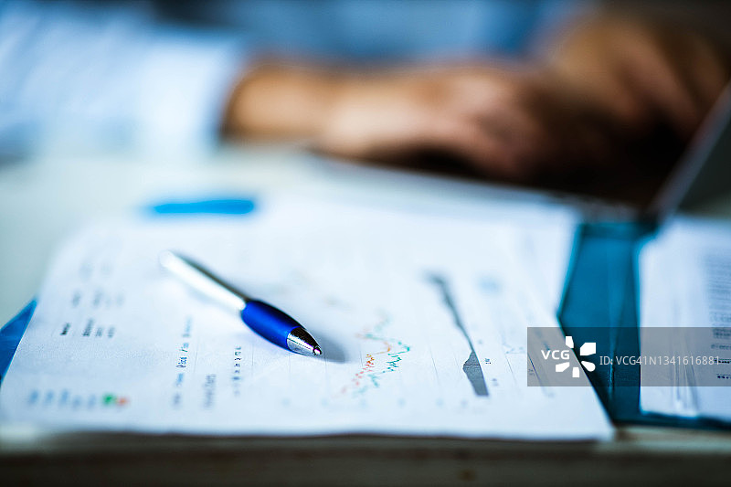 办公室图表特写图片素材