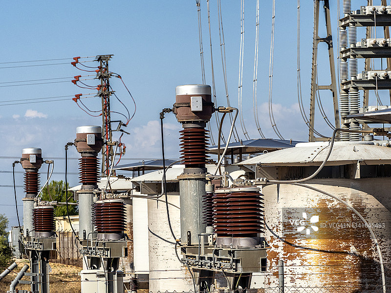 高压电厂电气元件细节特写图片素材