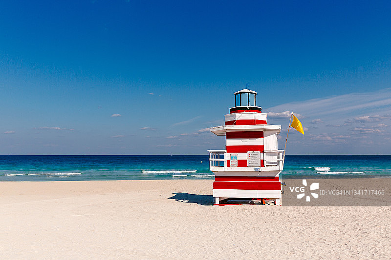 美国迈阿密南海滩的救生员小屋图片素材
