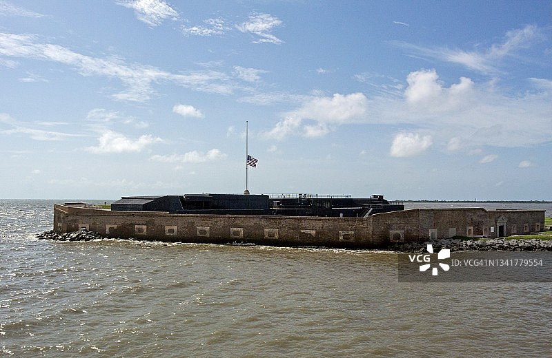 萨姆特堡国家纪念碑降半旗图片素材