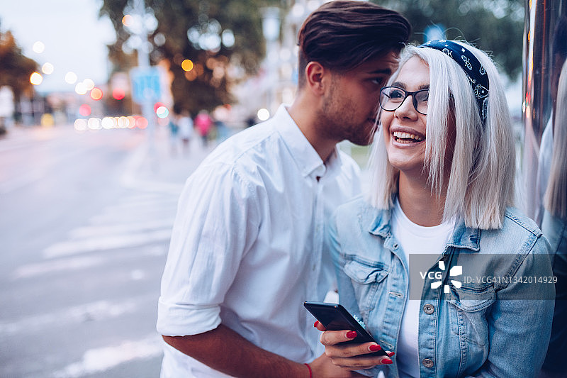 在城市里享受美好时光图片素材