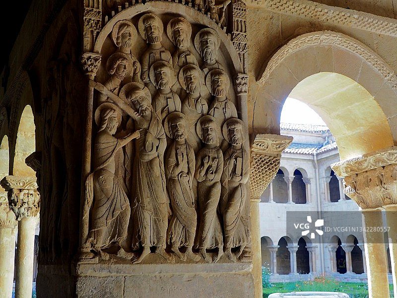 锡洛斯修道院的回廊图片素材