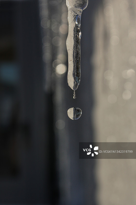 冰柱融化图片素材