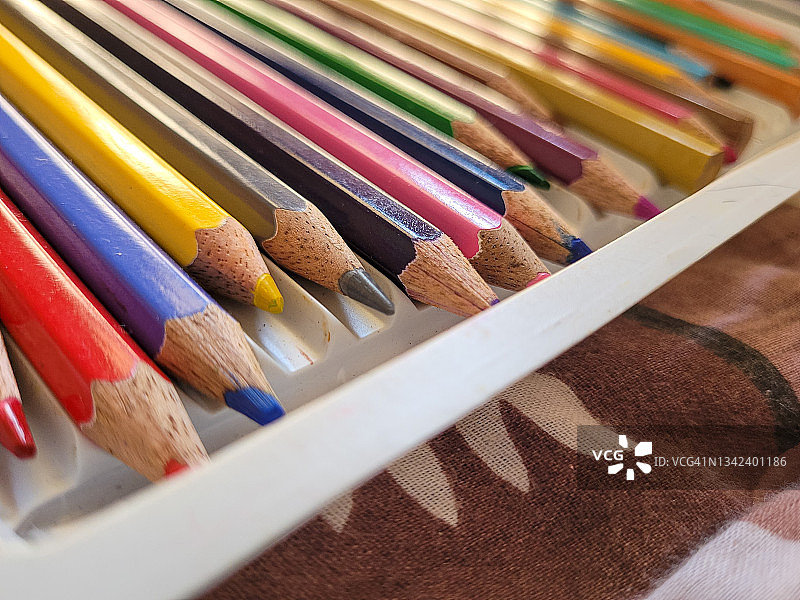 彩色铅笔图片素材