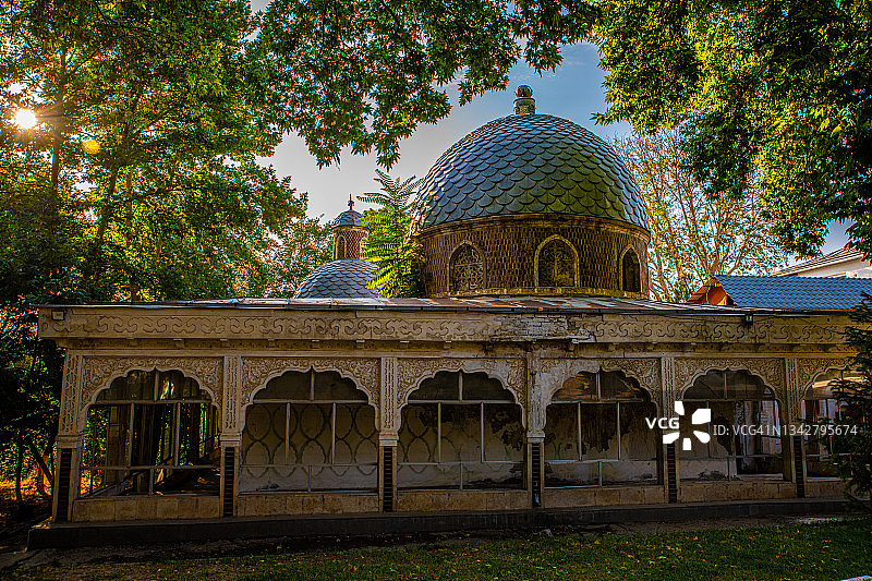 吉尔吉斯斯坦贾拉拉巴德州的老建筑图片素材