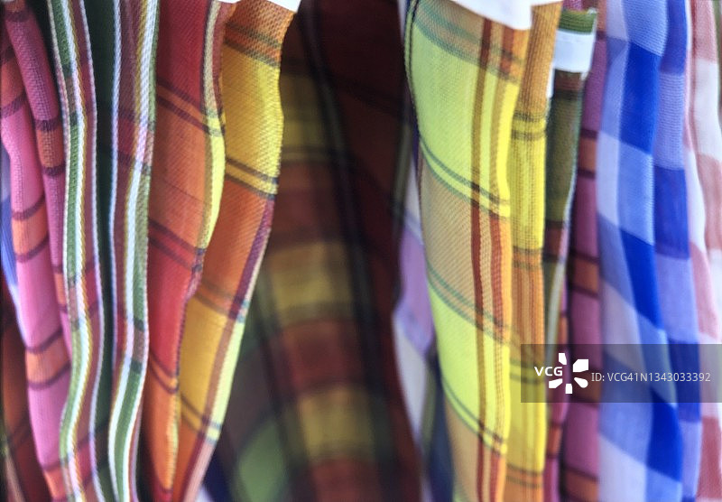 色彩鲜艳的塑料购物袋图片素材