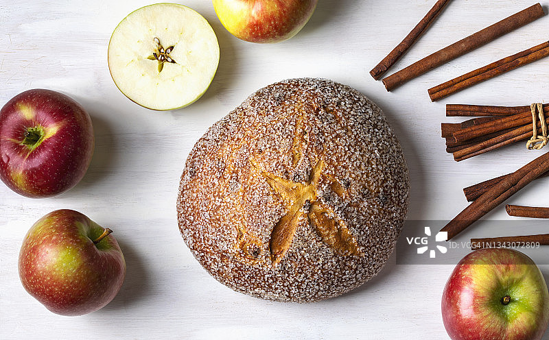苹果肉桂面包图片素材