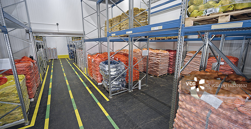 用塑料罩包装的蔬菜图片素材