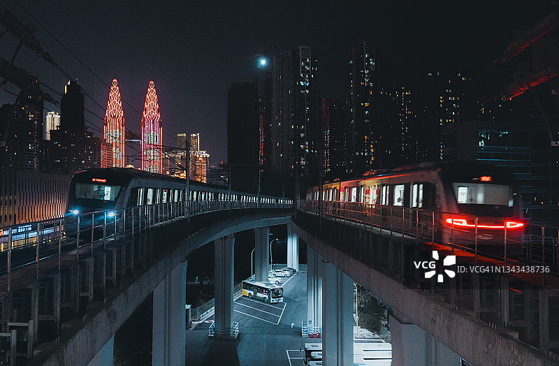 重庆轨道交通夜景图片素材