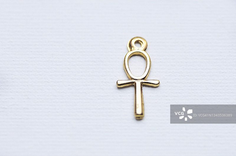 白色背景上的埃及安卡十字或生命之钥图片素材