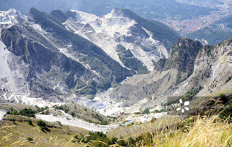 大理石采石场鸟瞰图图片素材