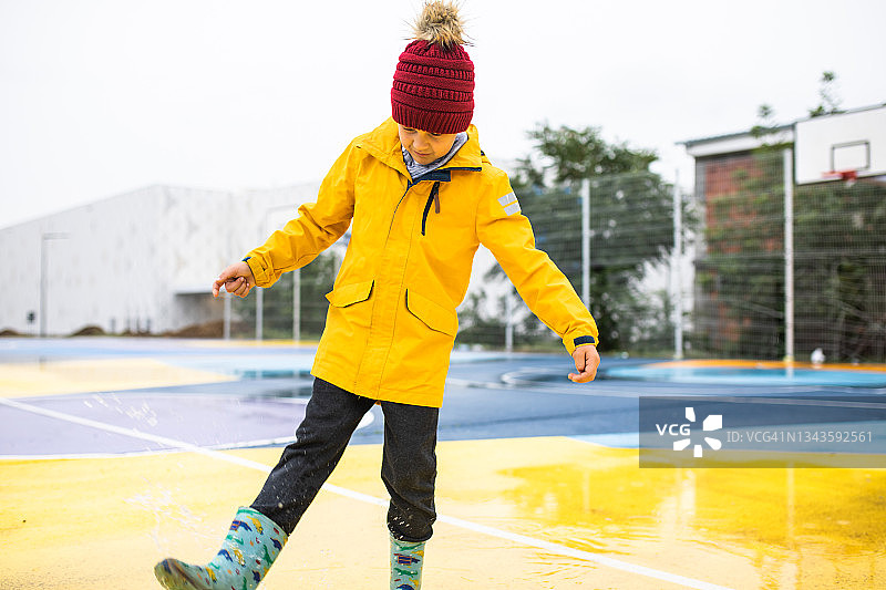 喜欢下雨天图片素材