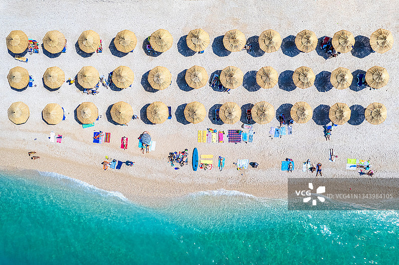 克罗地亚希贝尼克-克宁省普里莫滕马拉拉杜阿海滩图片素材