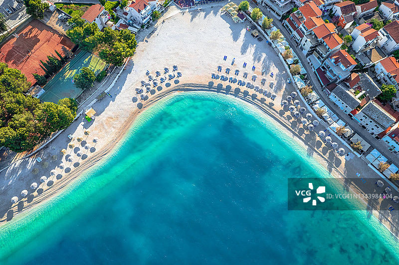 克罗地亚希贝尼克-克宁省普里莫滕马拉拉杜阿海滩图片素材