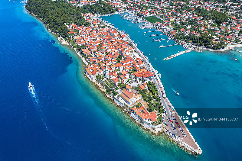 克罗地亚拉布岛拉布老镇航拍图片素材