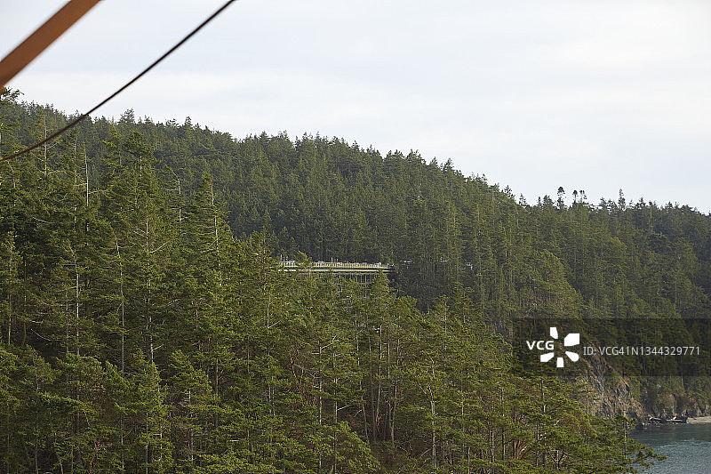 华盛顿州普吉特海湾的欺骗海峡大桥图片素材
