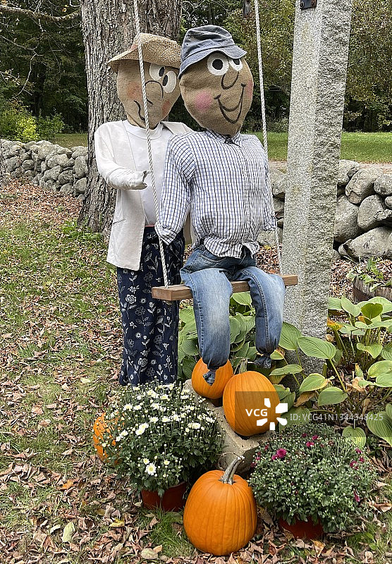 稻草人摇摆舞图片素材