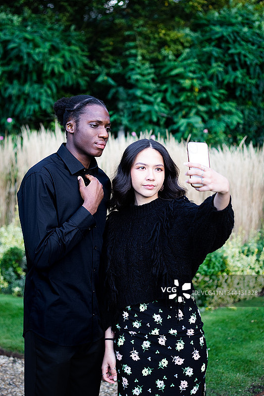 情侣自拍图片素材