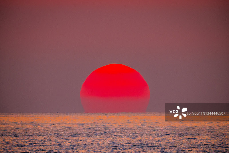 海上日出图片素材