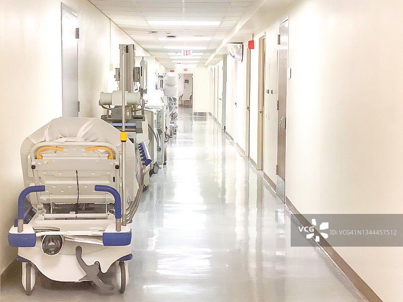 医院走廊医疗设备图片素材