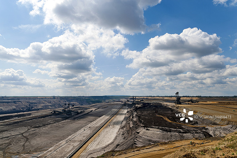德国北莱茵-威斯特法伦州格雷文布罗伊赫的加兹韦勒露天矿图片素材