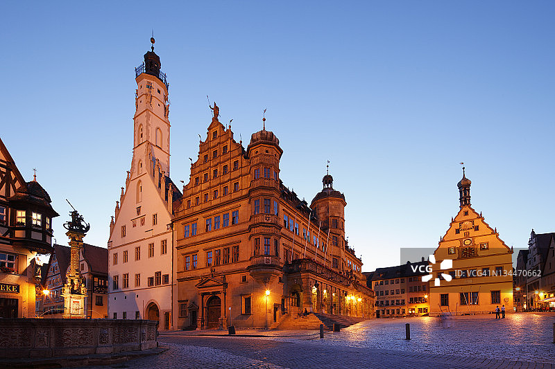 德国罗滕堡市政厅和集市广场建筑图片素材