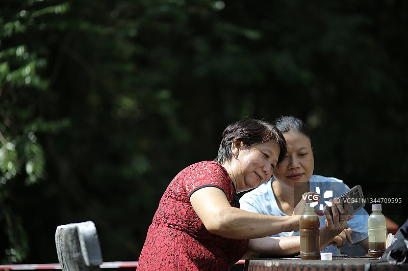 友谊纽带图片素材