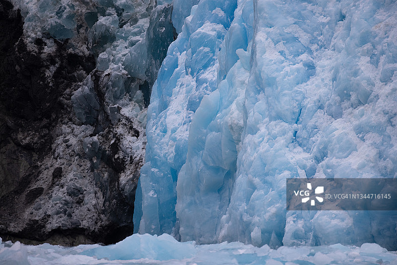 蓝色冰川特写图片素材