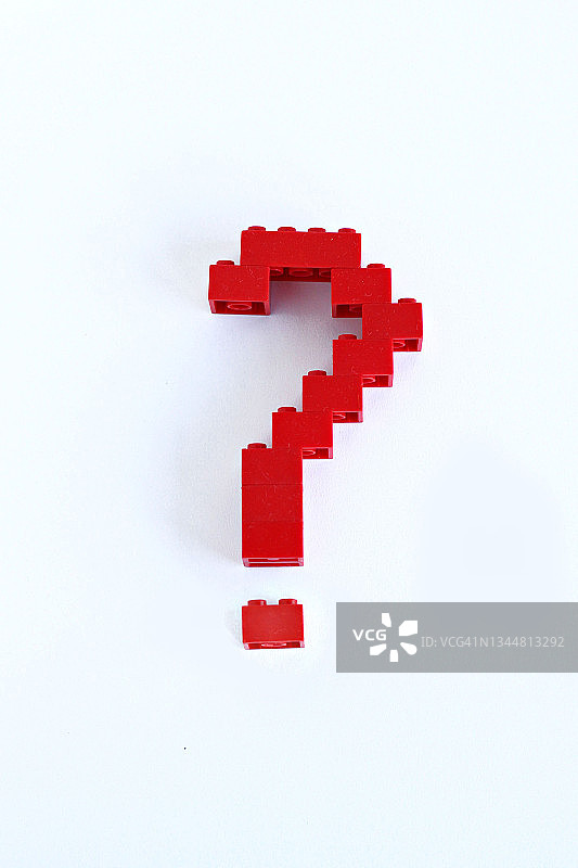 白色背景上的问号图片素材