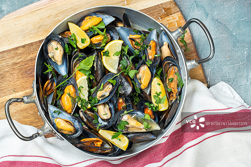 柠檬蒸贻贝图片素材