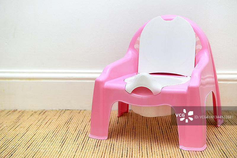 儿童粉色便盆图片素材