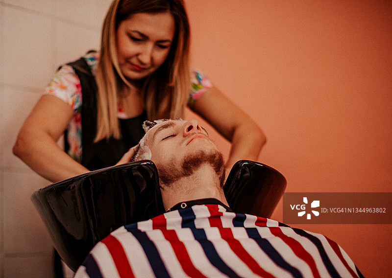 女理发师图片素材