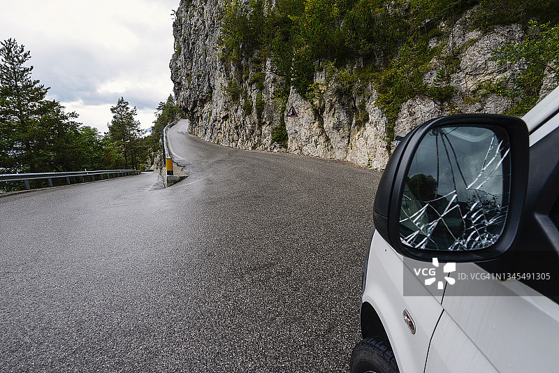 山路（皇帝路）：意大利的狭窄陡峭之路图片素材